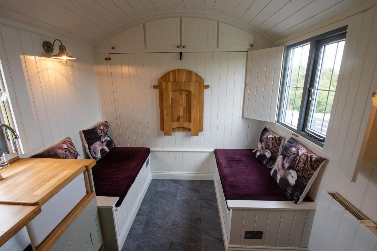Shepherds Hut Lonmore Exterior photo